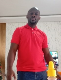 Profil de Fabrice, un homme célibataire de 42 ans à Abadjin-Doumé