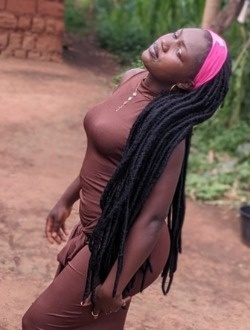 Profil de Lidy, une femme célibataire de 23 ans à Bafoussam II
