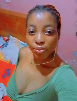 Profil de Nicaise, une femme célibataire de 28 ans à Bonabéri