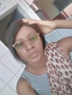 Profil de Regine, une femme célibataire de 32 ans à Douala