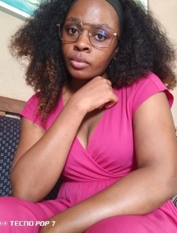 Profil de Élodie, une femme célibataire de 26 ans à Bertoua