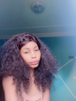 Profil de Fael, une femme célibataire de 30 ans à Yaoundé