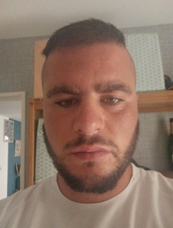 Profil de Antoine, un homme célibataire de 26 ans à Annecy