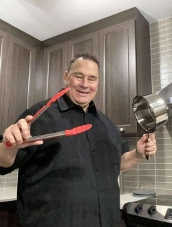 Profil de Stéfan, un homme célibataire de 60 ans à Châteauguay