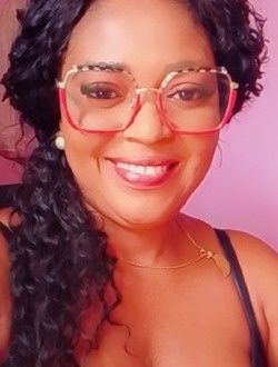 Profil de Talya, une femme célibataire de 40 ans à Kotto