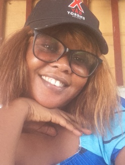Profil de Love, une femme célibataire de 40 ans à Douala
