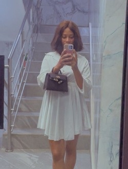 Profil de Laure, une femme célibataire de 32 ans à Douala