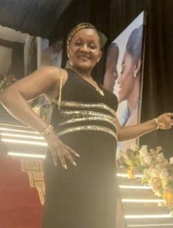 Profil de Helene Nicole, une femme célibataire de 56 ans à Yaoundé