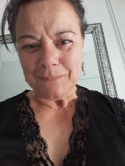 Profil de Véronique, une femme célibataire de 56 ans à Vouillé