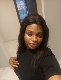 Profil de Géraldine, une femme célibataire de 34 ans à Yaoundé