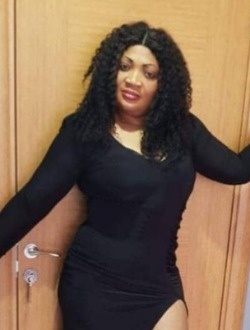 Profil de Clarence, une femme célibataire de 39 ans à Douala