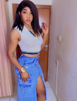 Profil de Regine, une femme célibataire de 32 ans à Abombo