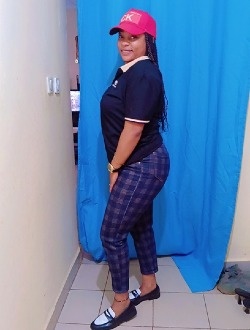 Profil de Annabella, une femme célibataire de 34 ans à Yaoundé