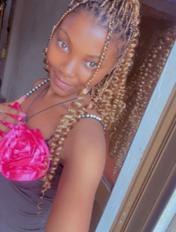 Profil de Ynna, une femme célibataire de 23 ans à Yaoundé