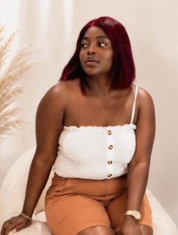 Profil de Charlène, une femme célibataire de 26 ans à Yaoundé