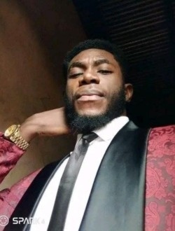 Profil de Benji Nkunga, un homme célibataire de 34 ans à Kinshasa