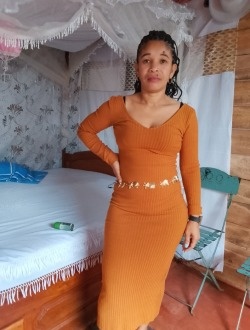 Profil de Thoricia, une femme célibataire de 41 ans à Antalaha