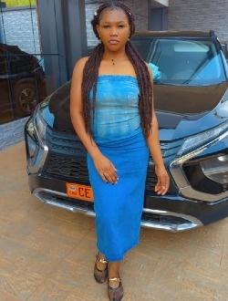 Profil de Enerstine, une femme célibataire de 26 ans à Akonolinga
