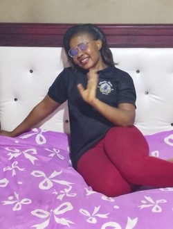 Profil de Monique, une femme célibataire de 36 ans à Douala
