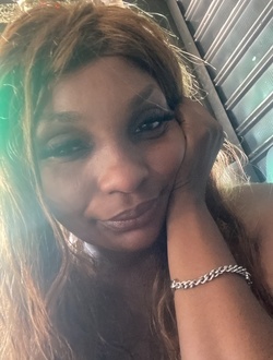 Profil de Angela, une femme célibataire de 34 ans à Yaoundé