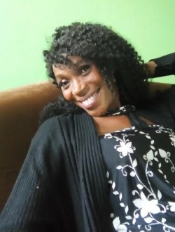 Profil de Lucie, une femme célibataire de 35 ans à Bingerville
