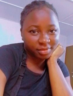 Profil de Ruth, une femme célibataire de 23 ans à Abidjan