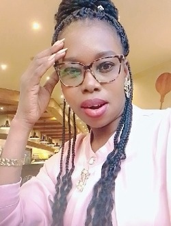 Profil de Cleve, une femme célibataire de 40 ans à Libreville