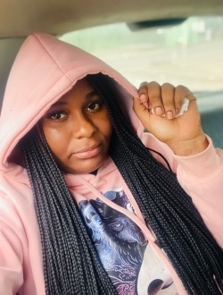 Profil de Priscie, une femme célibataire de 28 ans à Bruxelles