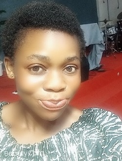 Profil de Sophie, une femme célibataire de 31 ans à Douala