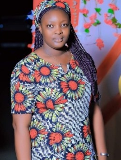 Profil de Jeannette, une femme célibataire de 27 ans à Abidjan