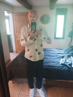Profil de Mandou, un homme célibataire de 61 ans à Nîmes