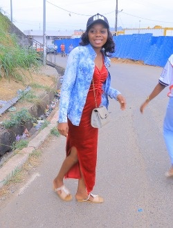 Profil de Francinante, une femme célibataire de 32 ans à Libreville
