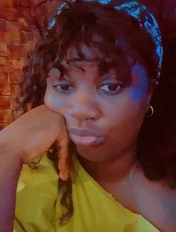 Profil de Brunelle, une femme célibataire de 34 ans à Douala
