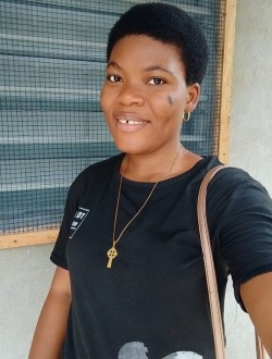 Profil de Angèle, une femme célibataire de 26 ans à Lomé