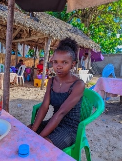 Profil de Randrisca, une femme célibataire de 19 ans à Sambava