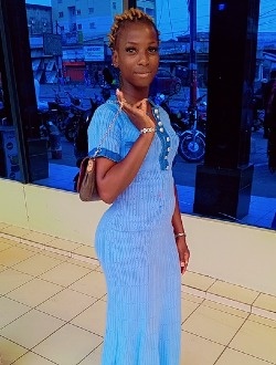 Profil de Anne Christelle Nathalie, une femme célibataire de 27 ans à Douala