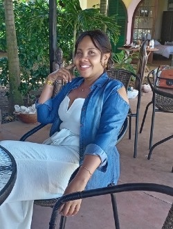 Profil de Abigaëlle, une femme célibataire de 45 ans à Toamasina