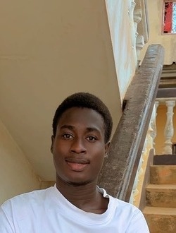 Profil de Junior, un homme célibataire de 21 ans à Yaoundé