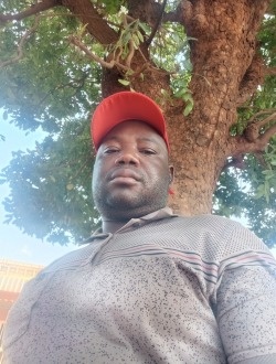 Profil de Serge, un homme célibataire de 42 ans à Ouagadougou