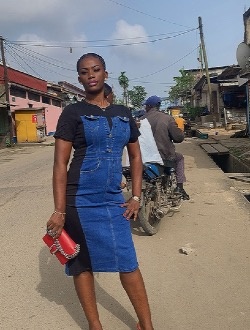 Profil de Clem, une femme célibataire de 46 ans à Douala