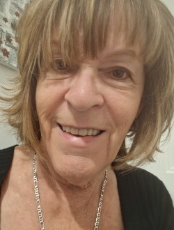 Profil de Mimi, une femme célibataire de 76 ans à Sainte-Marie