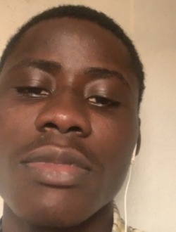 Profil de Akorede, un homme célibataire de 19 ans à Abbeville