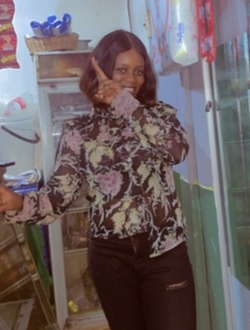 Profil de Mzeveille, une femme célibataire de 25 ans à Akwaya-Oliti