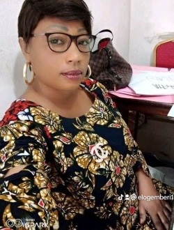 Profil de Petronie, une femme célibataire de 42 ans à Brazzaville