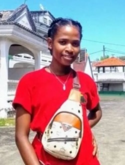 Profil de Iariline, une femme célibataire de 27 ans à Toamasina