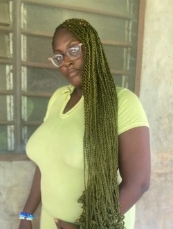 Profil de Mercy, une femme célibataire de 20 ans à Porto-Novo