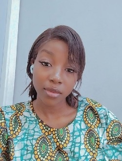 Profil de Julie, une femme célibataire de 26 ans à Yaoundé