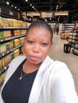 Profil de Line, une femme célibataire de 31 ans à Cotonou