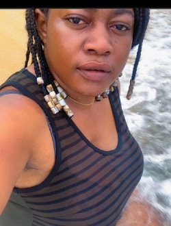 Profil de Carole Isabelle, une femme célibataire de 28 ans à Yaoundé