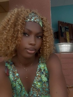 Profil de Edwige, une femme célibataire de 23 ans à Cotonou